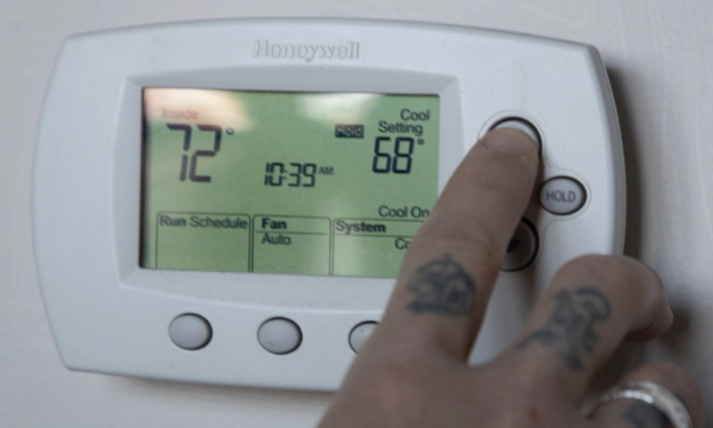 setting up modern thermostat and wireless activation